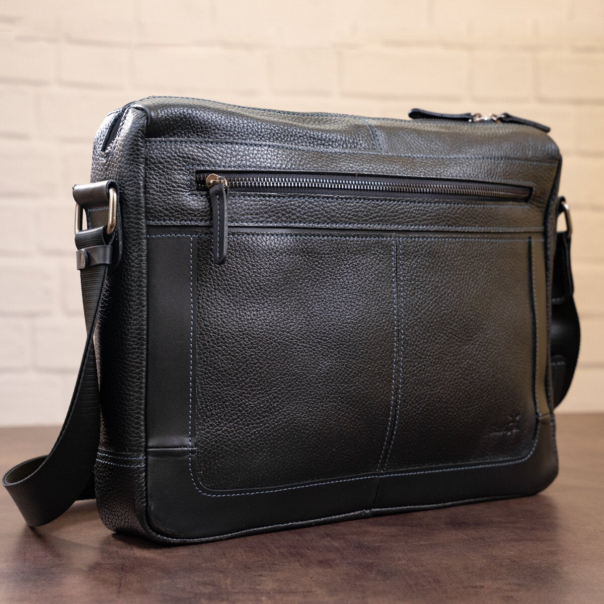 Business Shoulder Bag for Men SHVIGEL 11244 Black Genuine Floater Leather