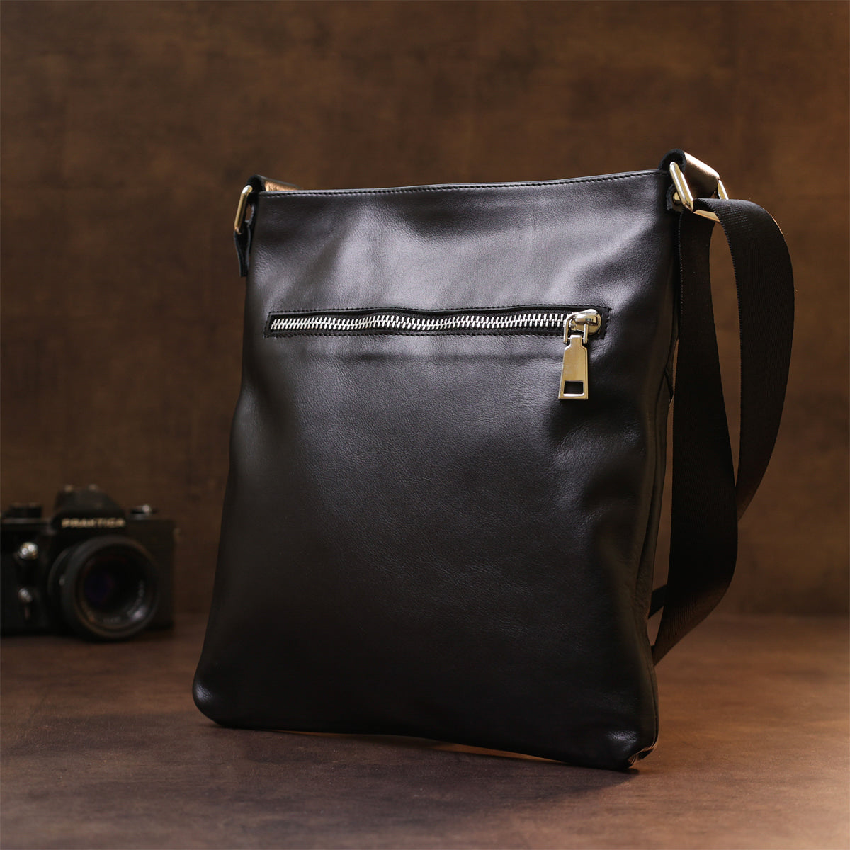 Men's Leather Shoulder Bag SHVIGEL 11602 Black Natural Leather Handmade Ukraine