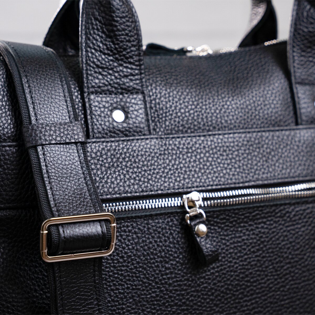 Laptop Bag SHVIGEL 11000 Black Genuine Leather Stylish Design for Professionals