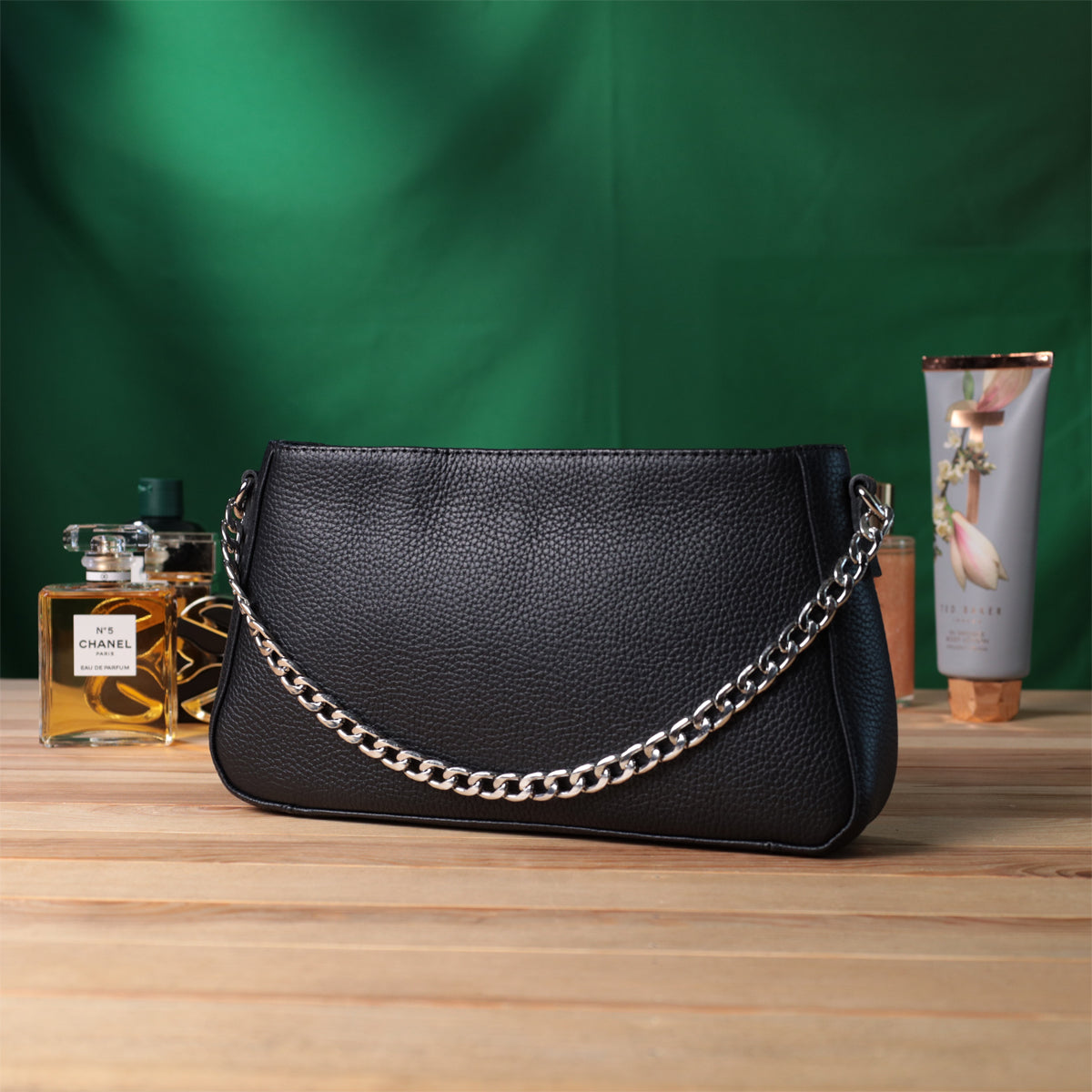 Women’s Baguette Bag with Chain and Detachable Strap, SHVIGEL 22837, Black, Grainy Leather