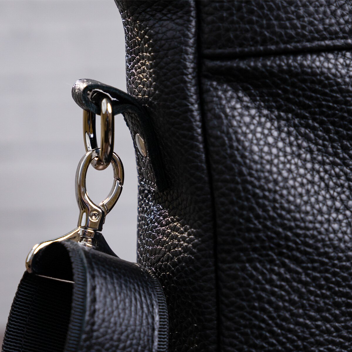 Laptop Bag SHVIGEL 11000 Black Genuine Leather Stylish Design for Professionals