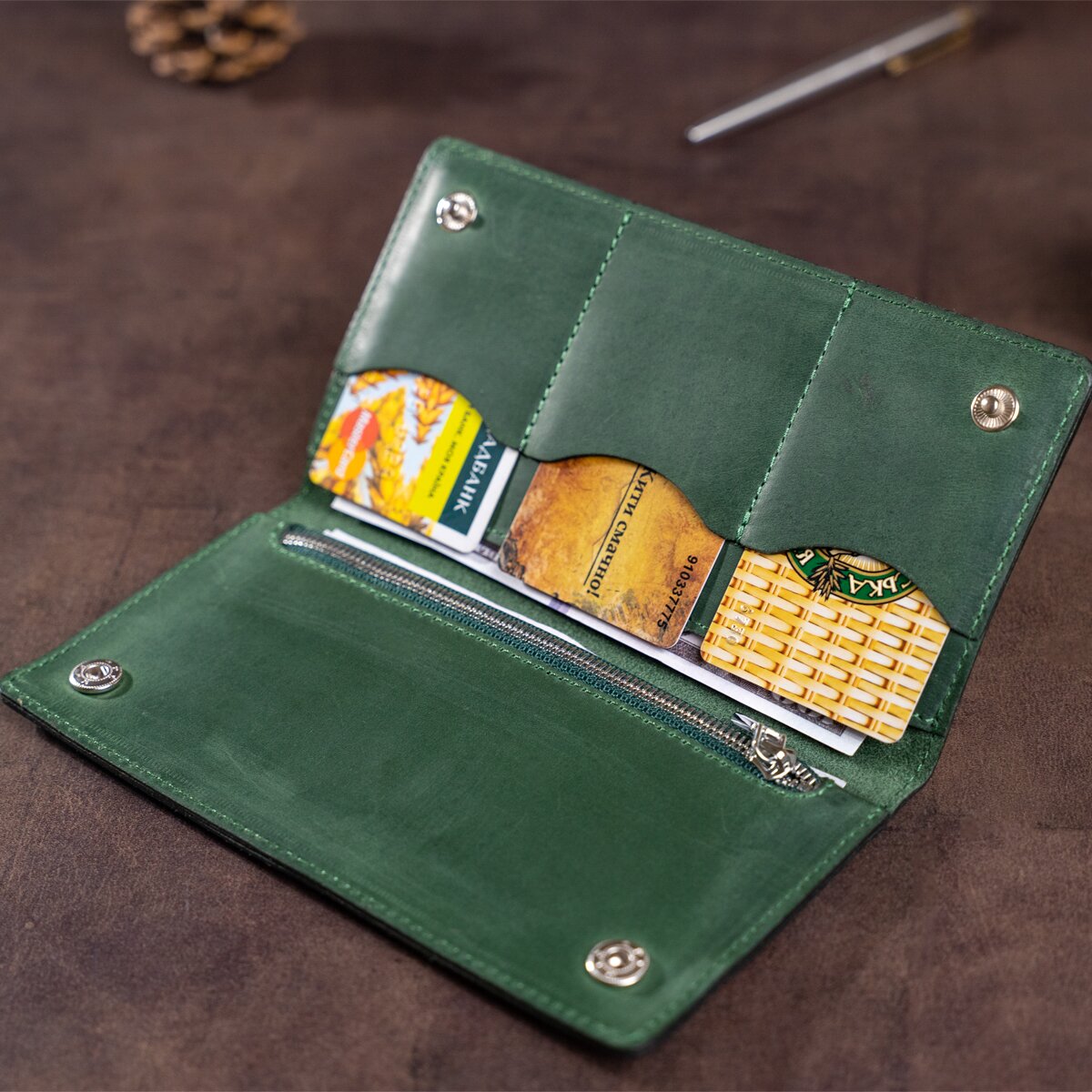 Unisex Vertical Wallet SHVIGEL 16197 Green Crazy Horse Leather Made in Ukraine