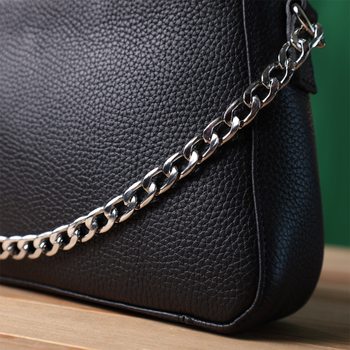 Women’s Baguette Bag with Chain and Detachable Strap, SHVIGEL 22837, Black, Grainy Leather