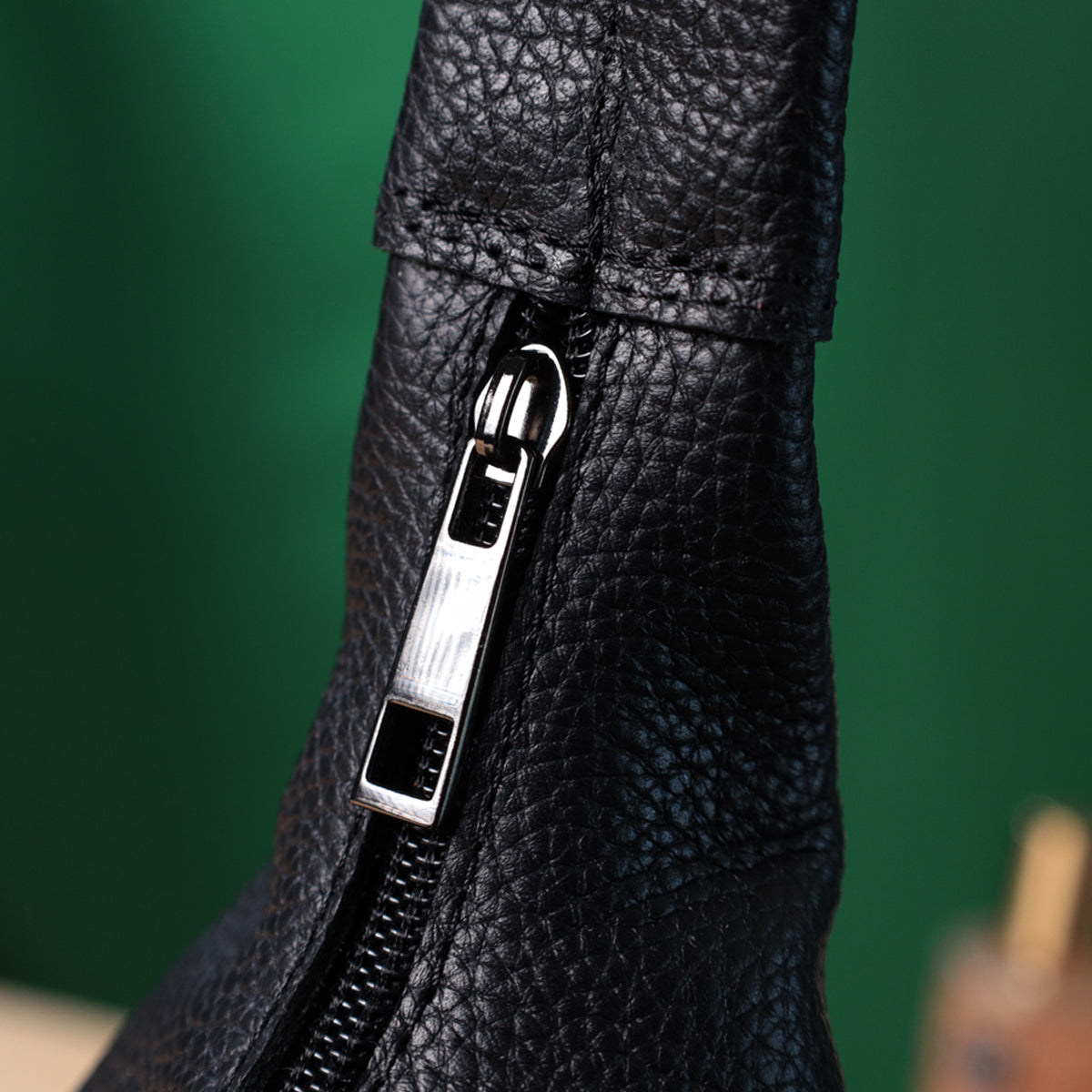 Shoulder Bag SHVIGEL 22827 Black Natural Leather Flotar - Made in Ukraine