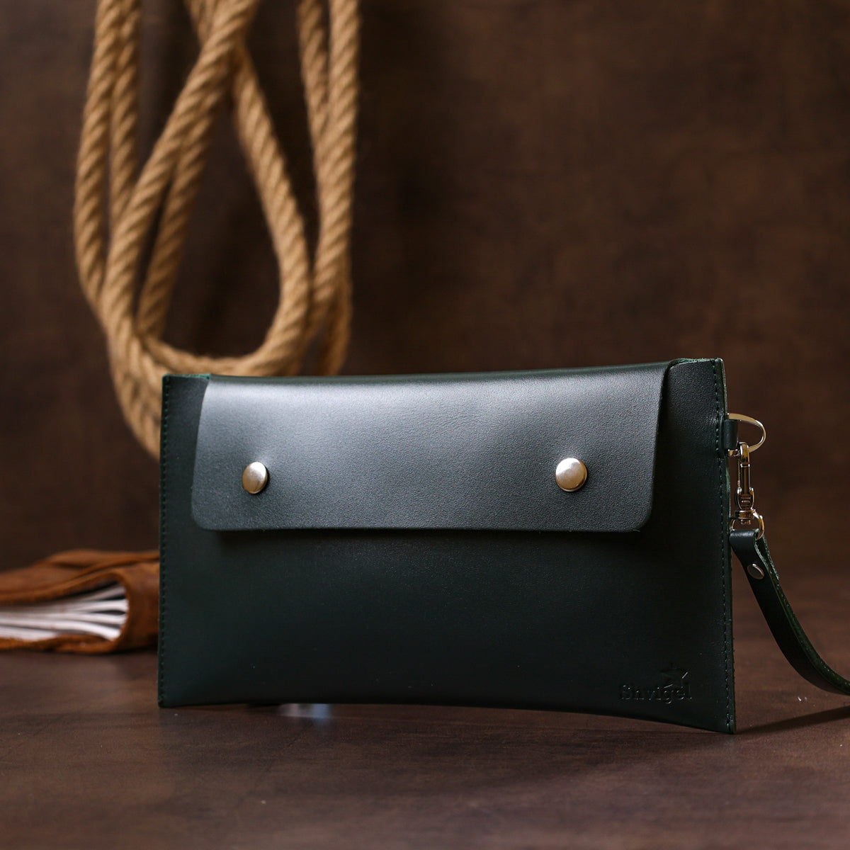 Leather Travel Cosmetic Bag SHVIGEL 16423 Green Natural Leather Design
