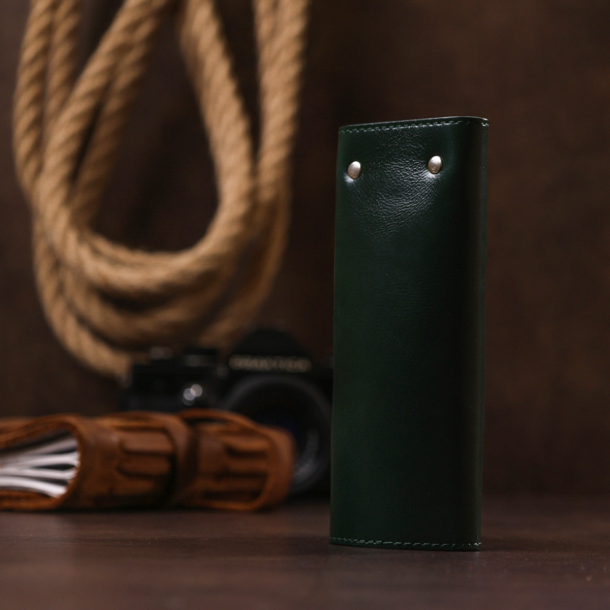 Modern Leather Key Holder SHVIGEL 16531 Green Natural Leather for Keys
