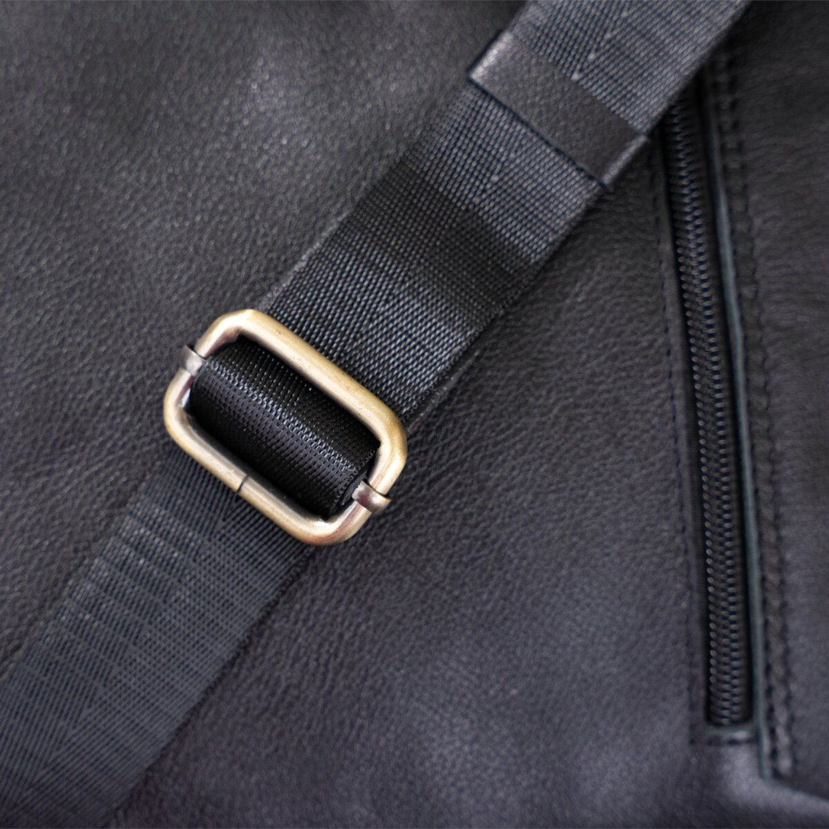 Men's Leather Messenger Bag SHVIGEL 19113 Black Natural Leather High Quality