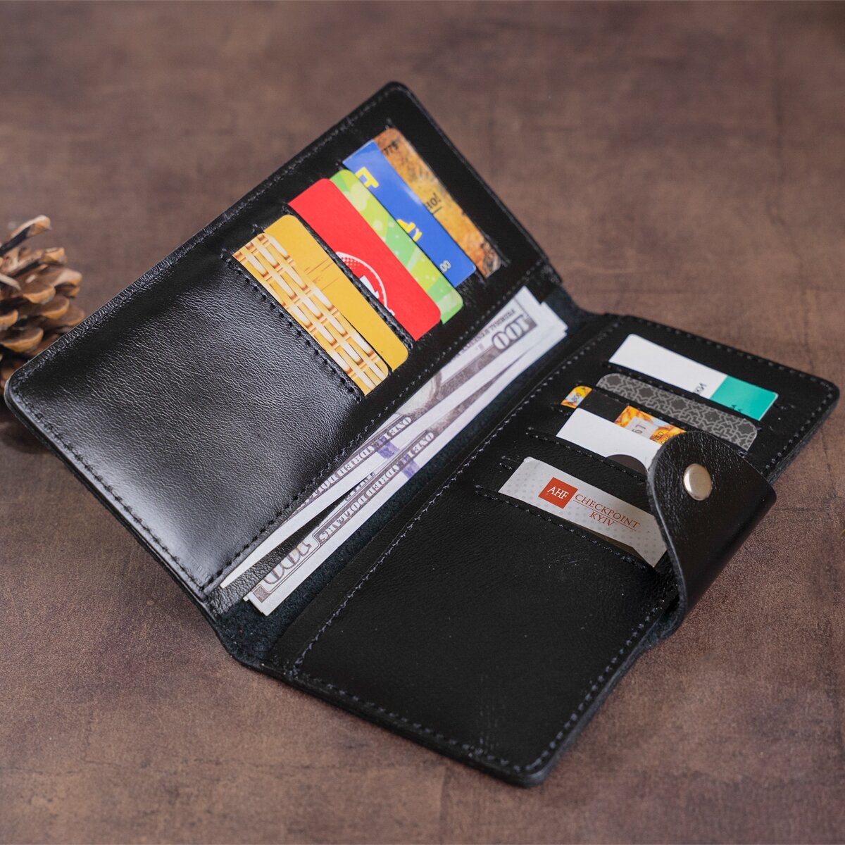 Vertical Men's Wallet SHVIGEL 16173 Black Alkor Leather with Snap Closure