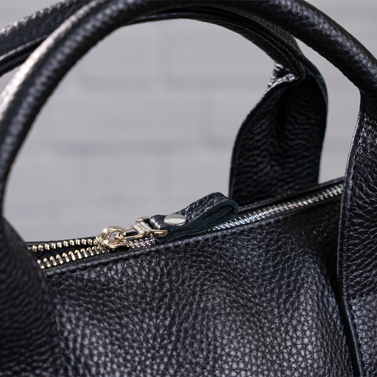 Laptop Bag SHVIGEL 11000 Black Genuine Leather Stylish Design for Professionals